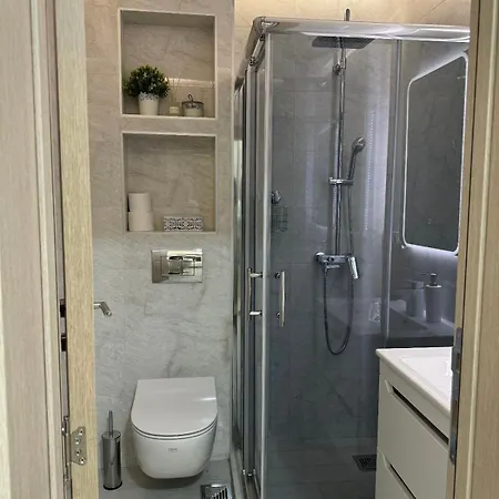 Kolonja アパート アランジェロヴァツ