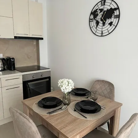 Kolonja アパート アランジェロヴァツ