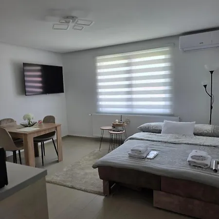 Kolonja * アランジェロヴァツ